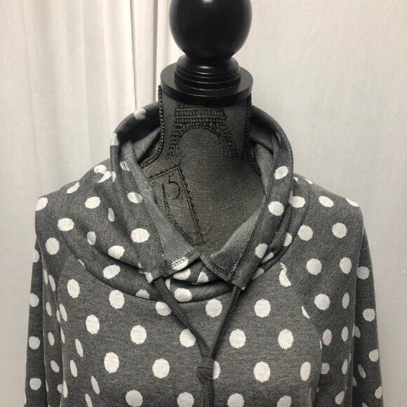 Arianna by Howards Sweatshirt Womens Size Small Medium Gray White Polka Dot Top - Picture 2 of 6